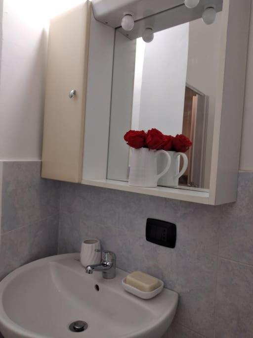 Edith Home Doccia Idromassaggio มิลาน ภายนอก รูปภาพ